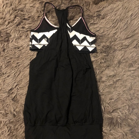Lululemon Tank - Picture 2 of 4